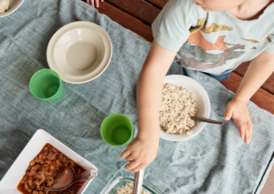 Child plating rice