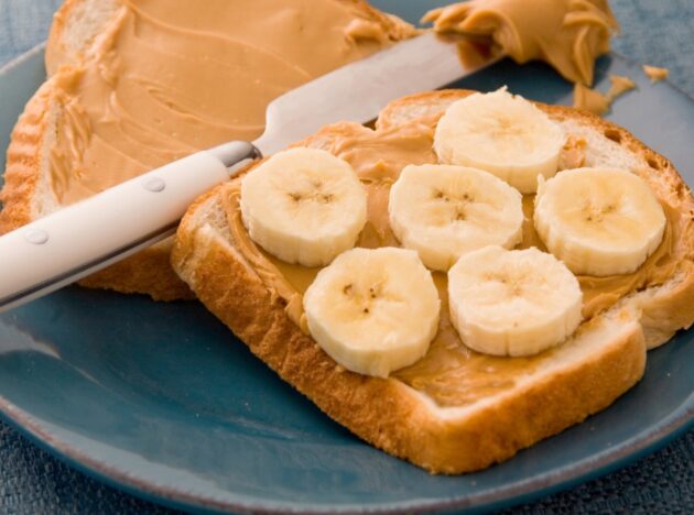 Toast with peanut butter and banana slices