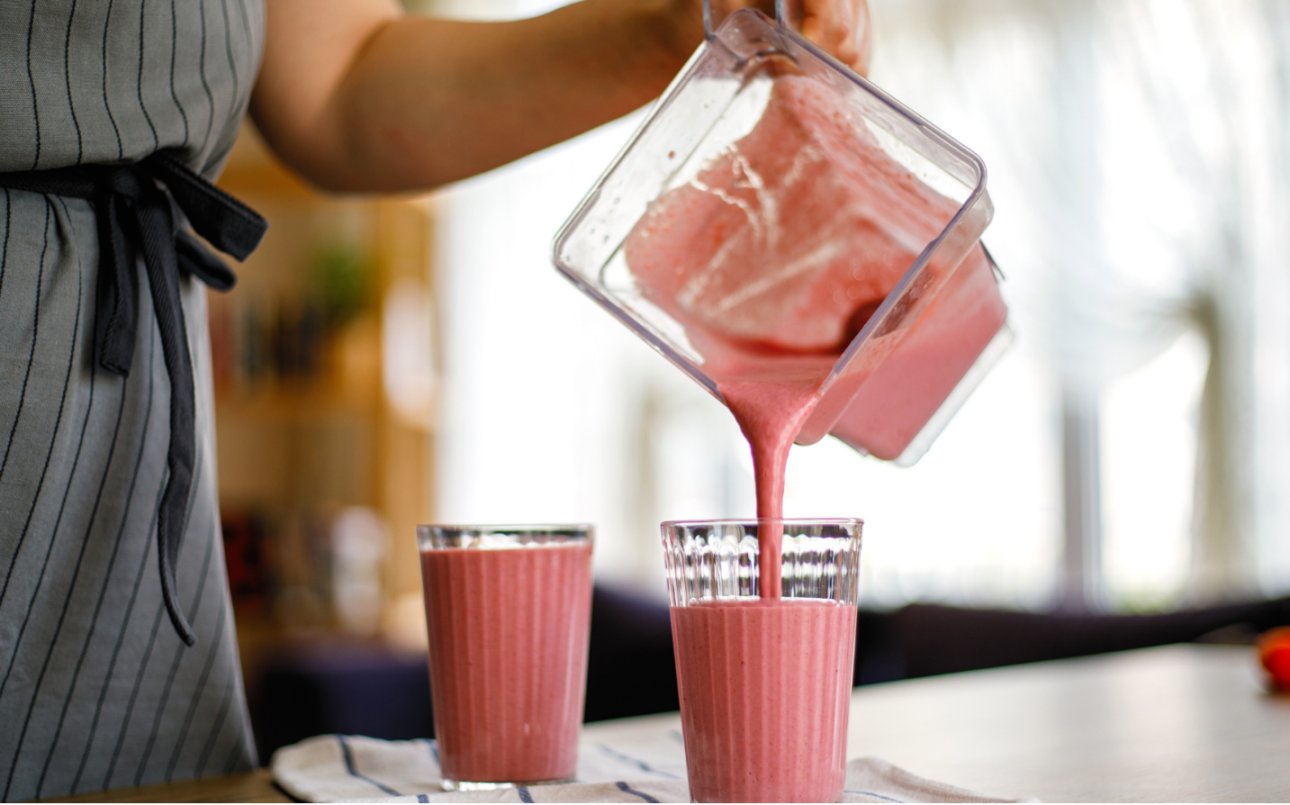 smoothie poured