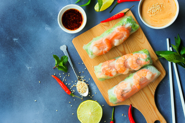 3 rice paper rolls with prawns inside